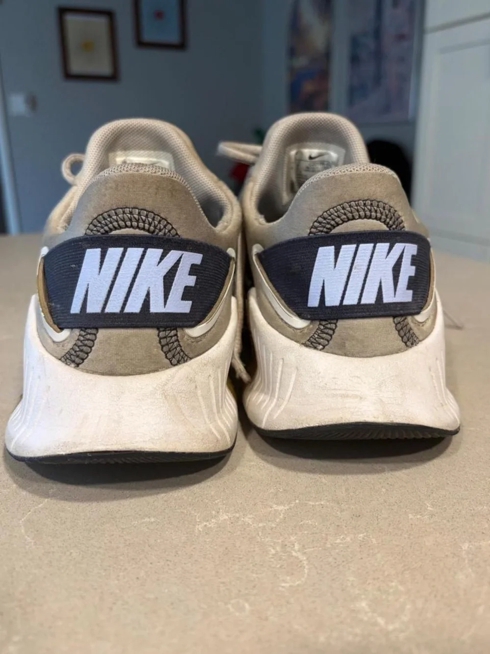 Nike Free Metcon 4 Athletic Trainers Size US Women’s 8 “Pure Platinum Gold Coin”
